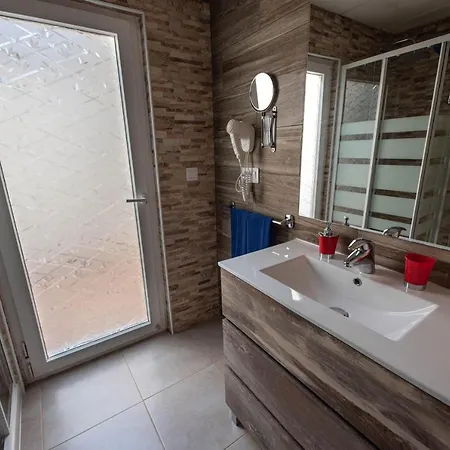 Edificio Prieto Viv 3 דירה *